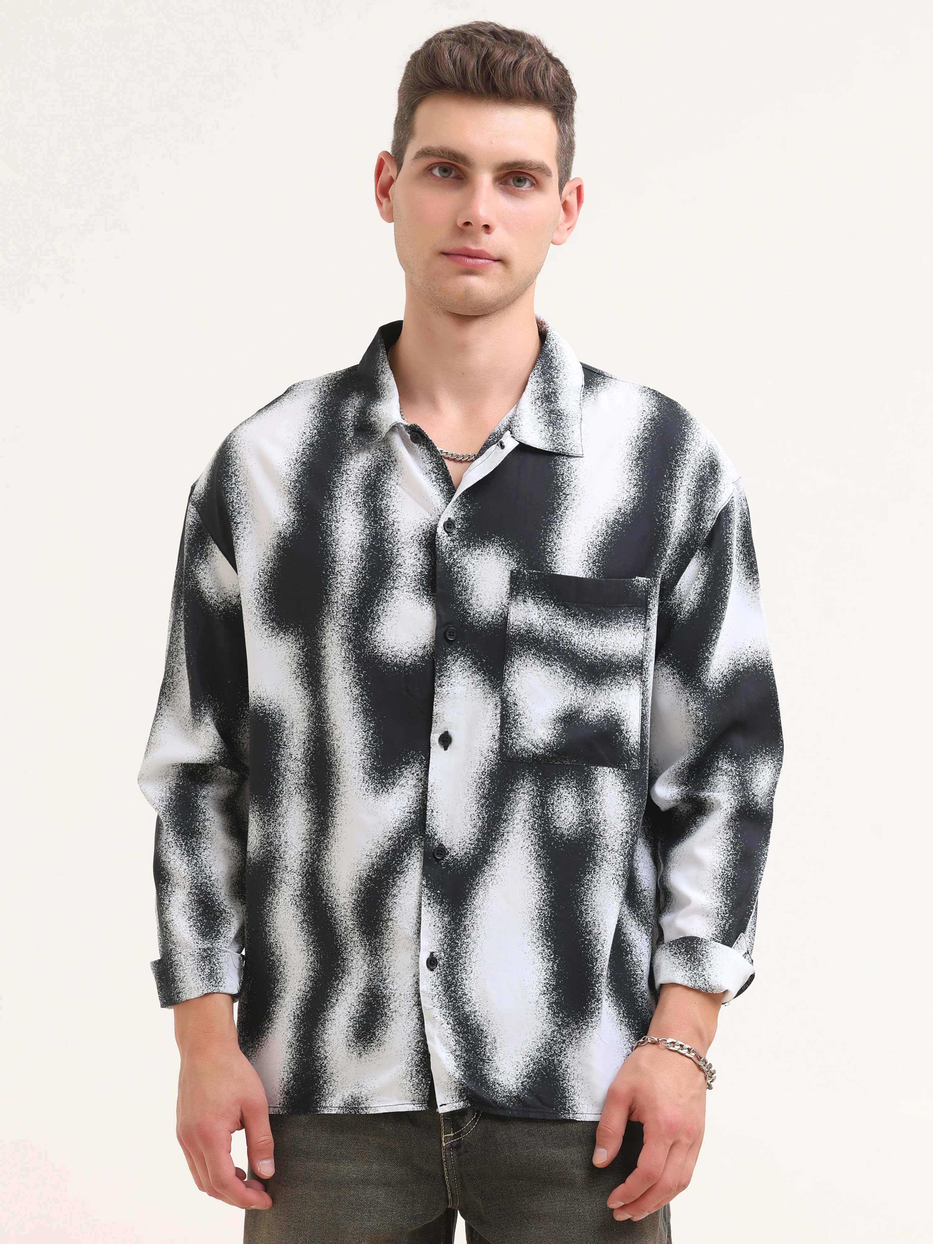 Tezee Baggy Printed Shirt- Black - Image 3