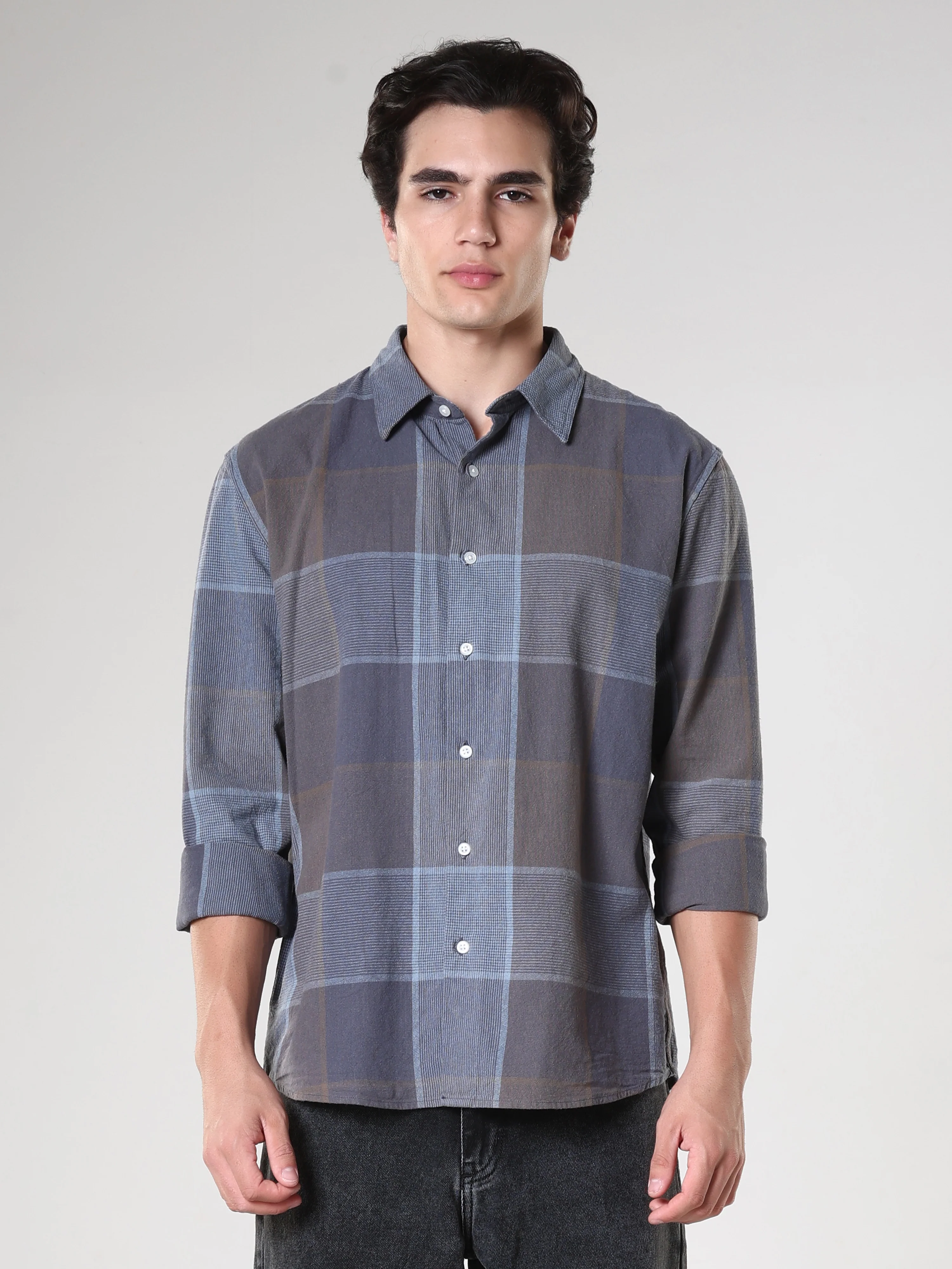 Axel - Checkered Regular Shirt - Cement