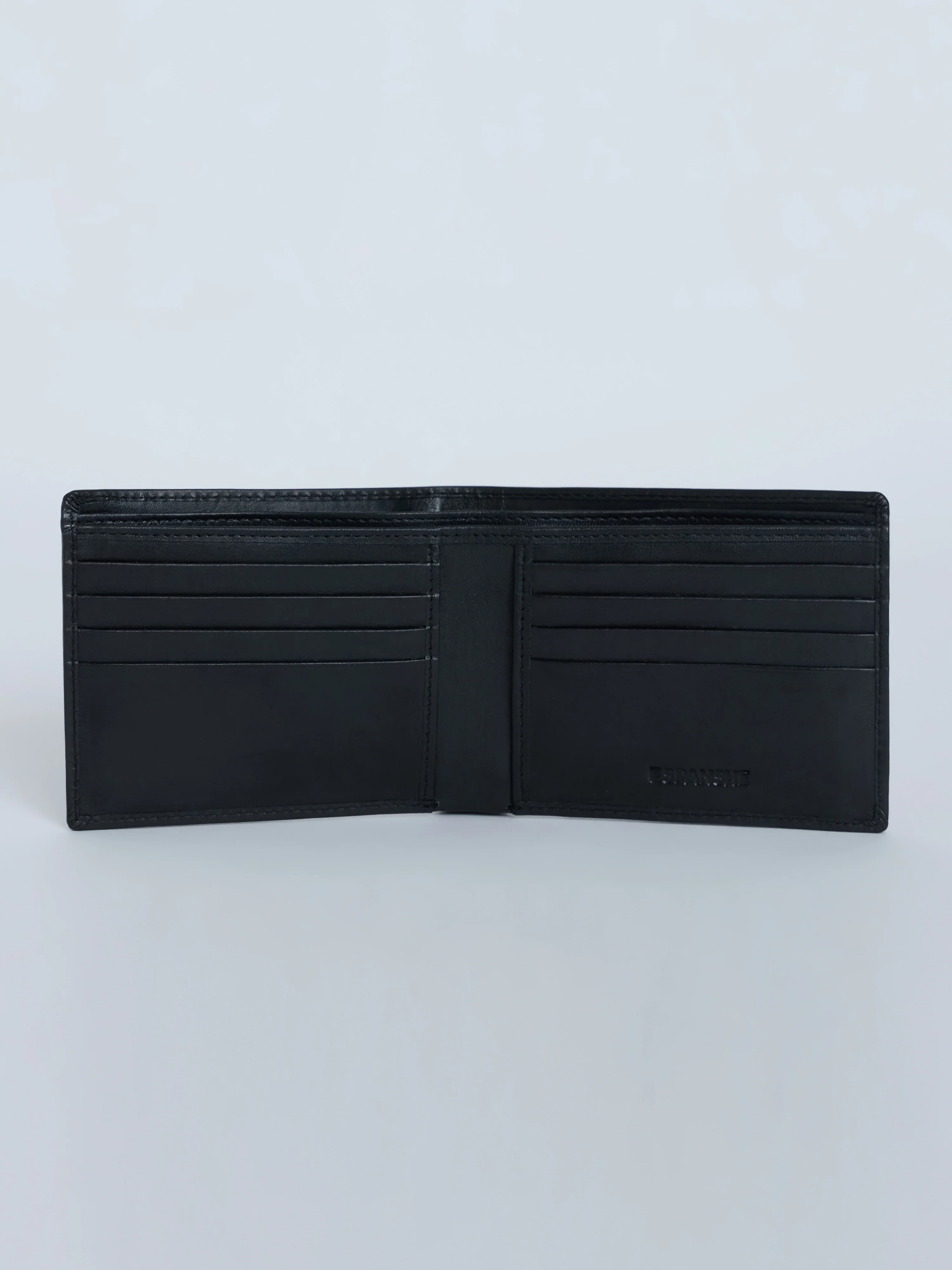 Arctic-5 - Vertical Leather ID Wallet - Black - Image 2