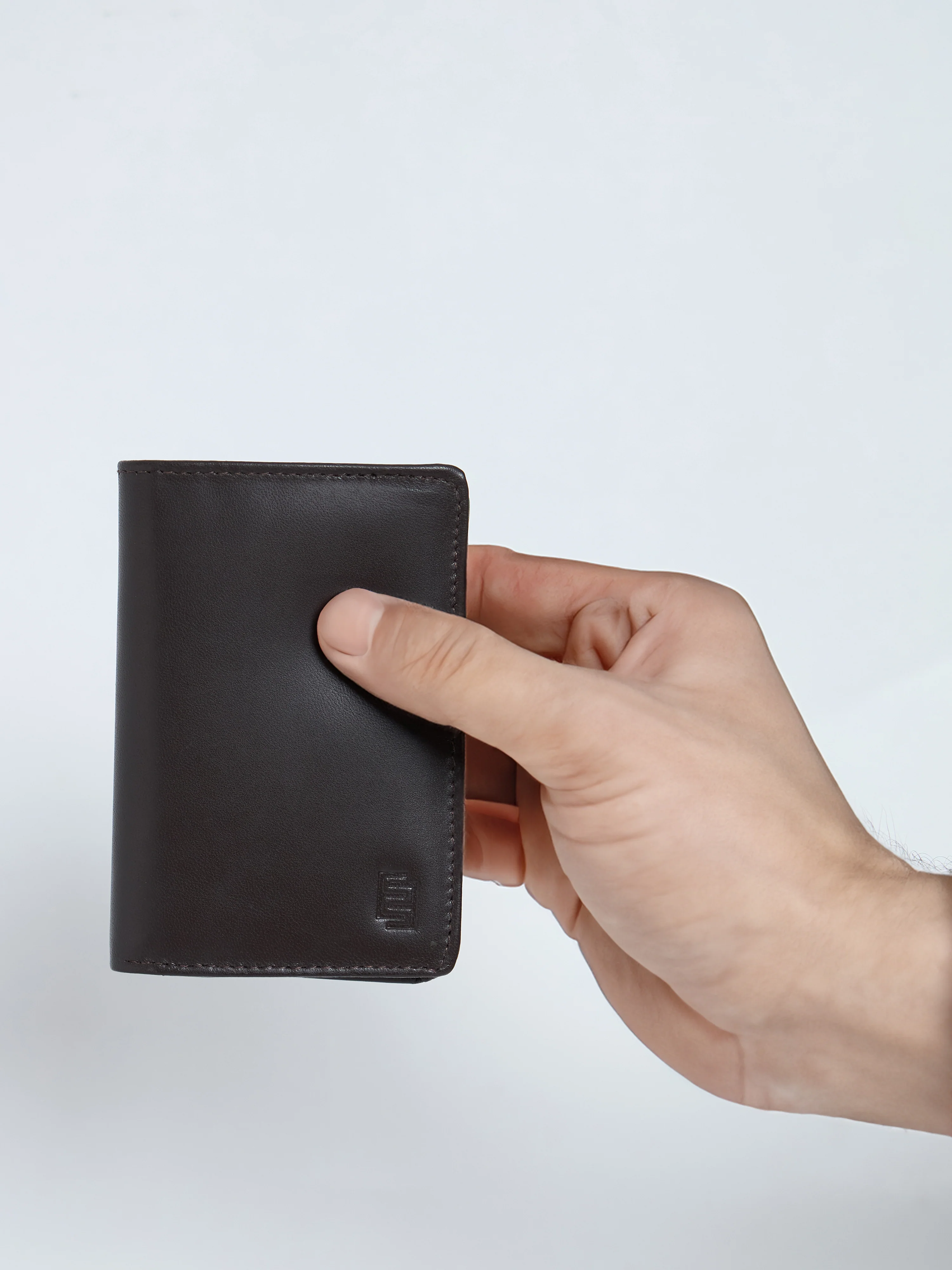 Arctic-8 - Vertical Leather Soft Wallet - Brown - Image 3