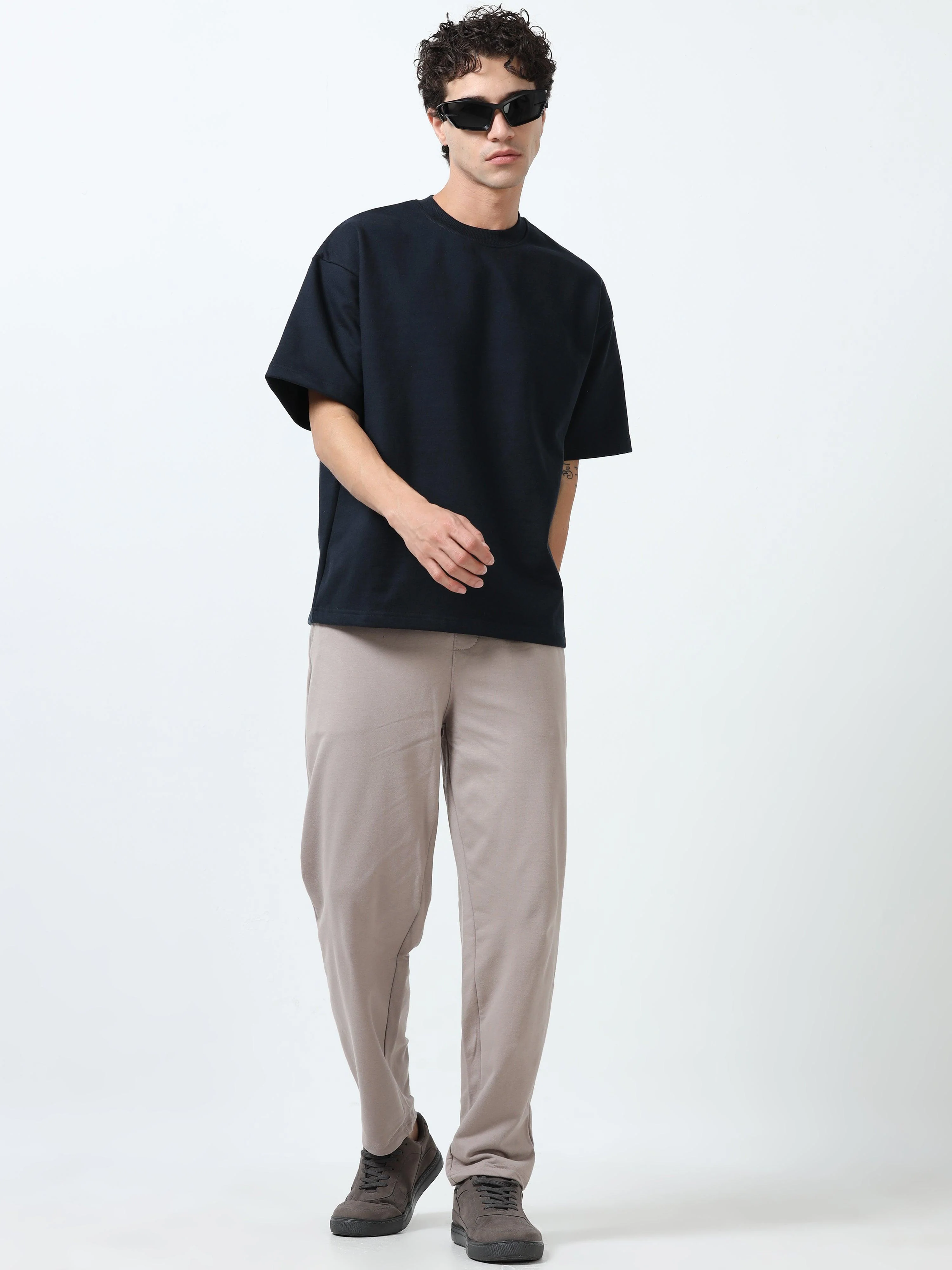 Elowen - Oversized Round neck T Shirt  - Navy - Image 6