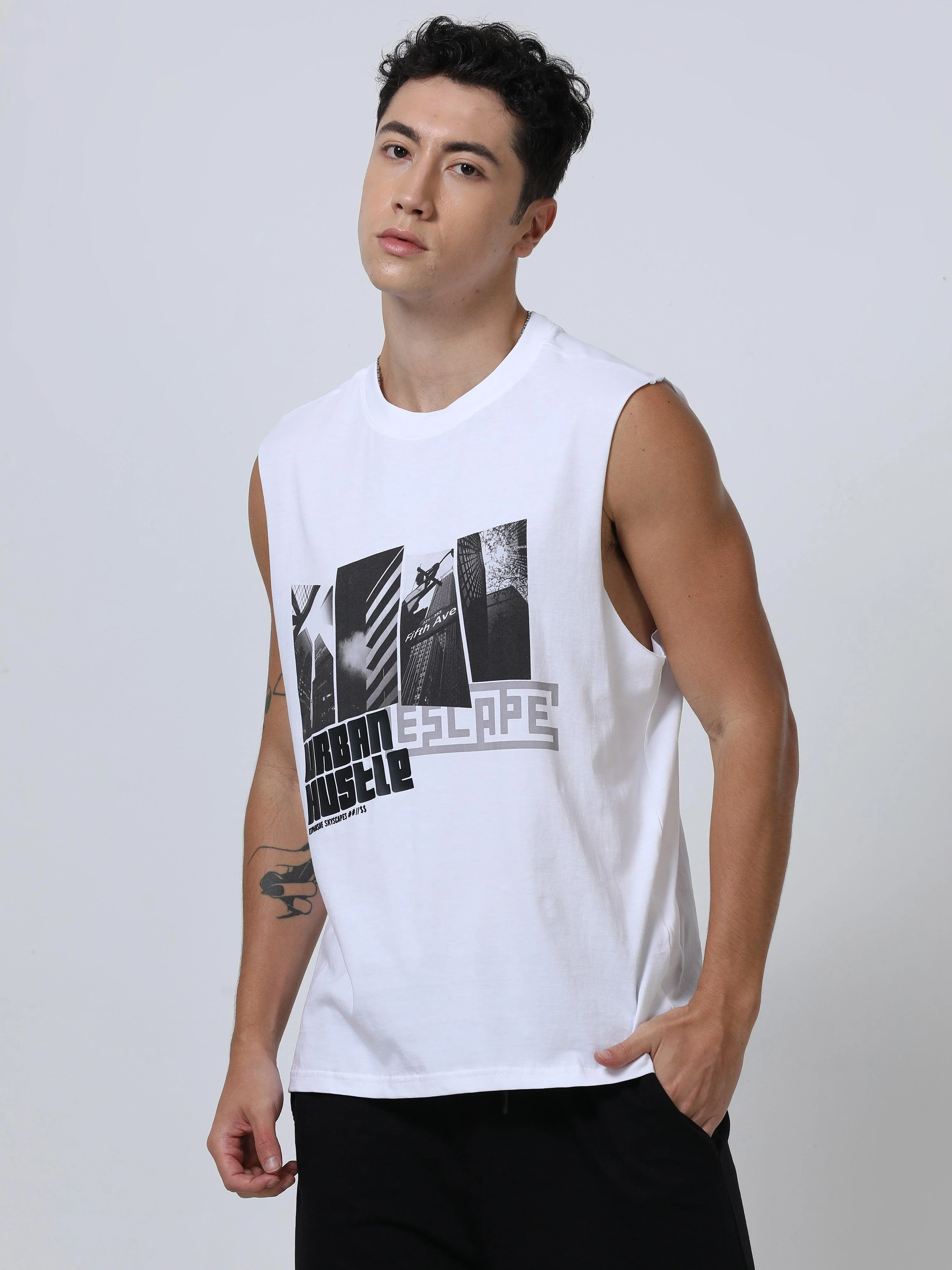 Escape Printed Sleeveless T-Shirt White - Image 5