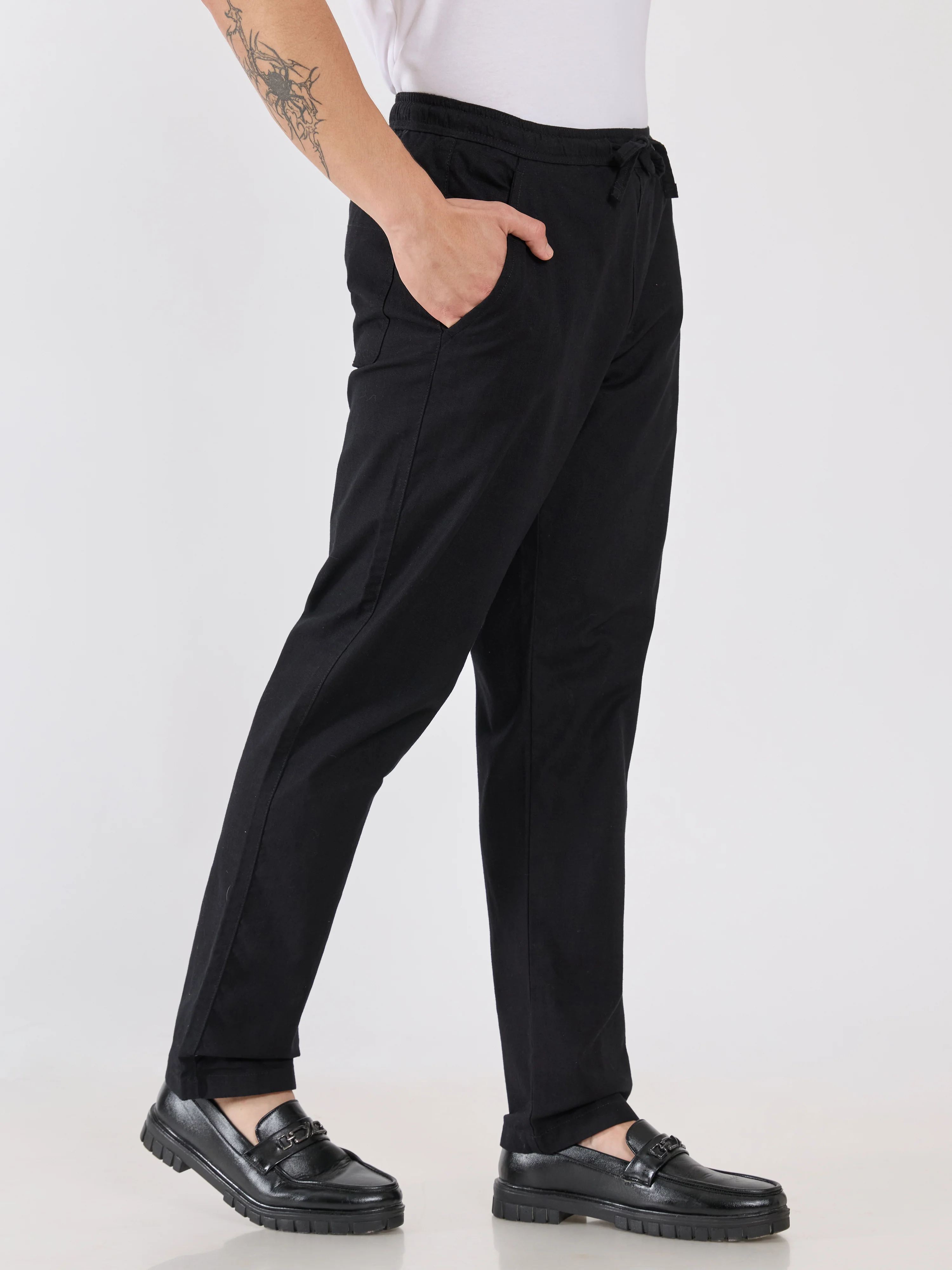 Grantham - Relaxed Fit Joggers - Black
