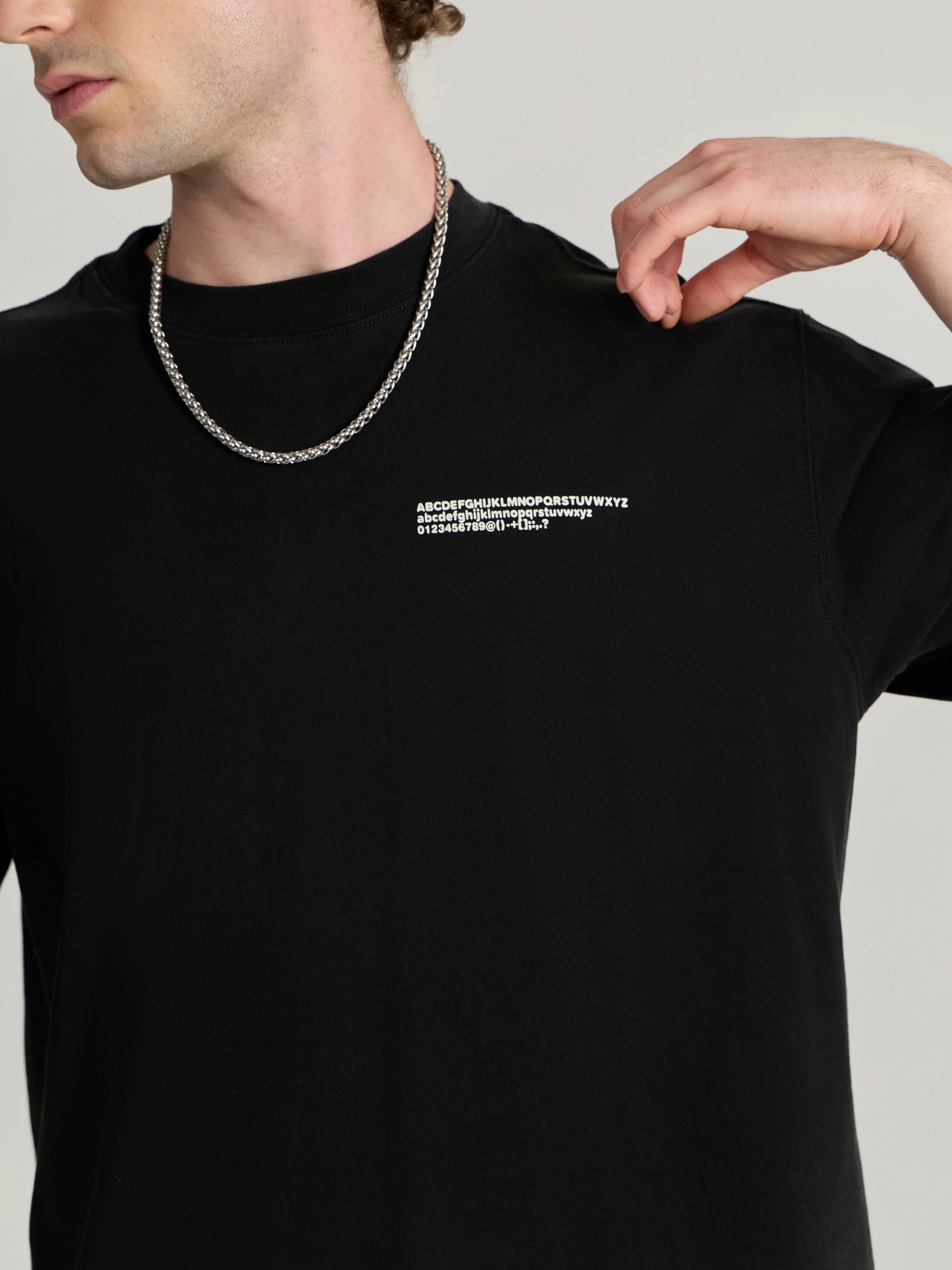 Lona - Alphabet Printed Baggy T-Shirt - Black - Image 3