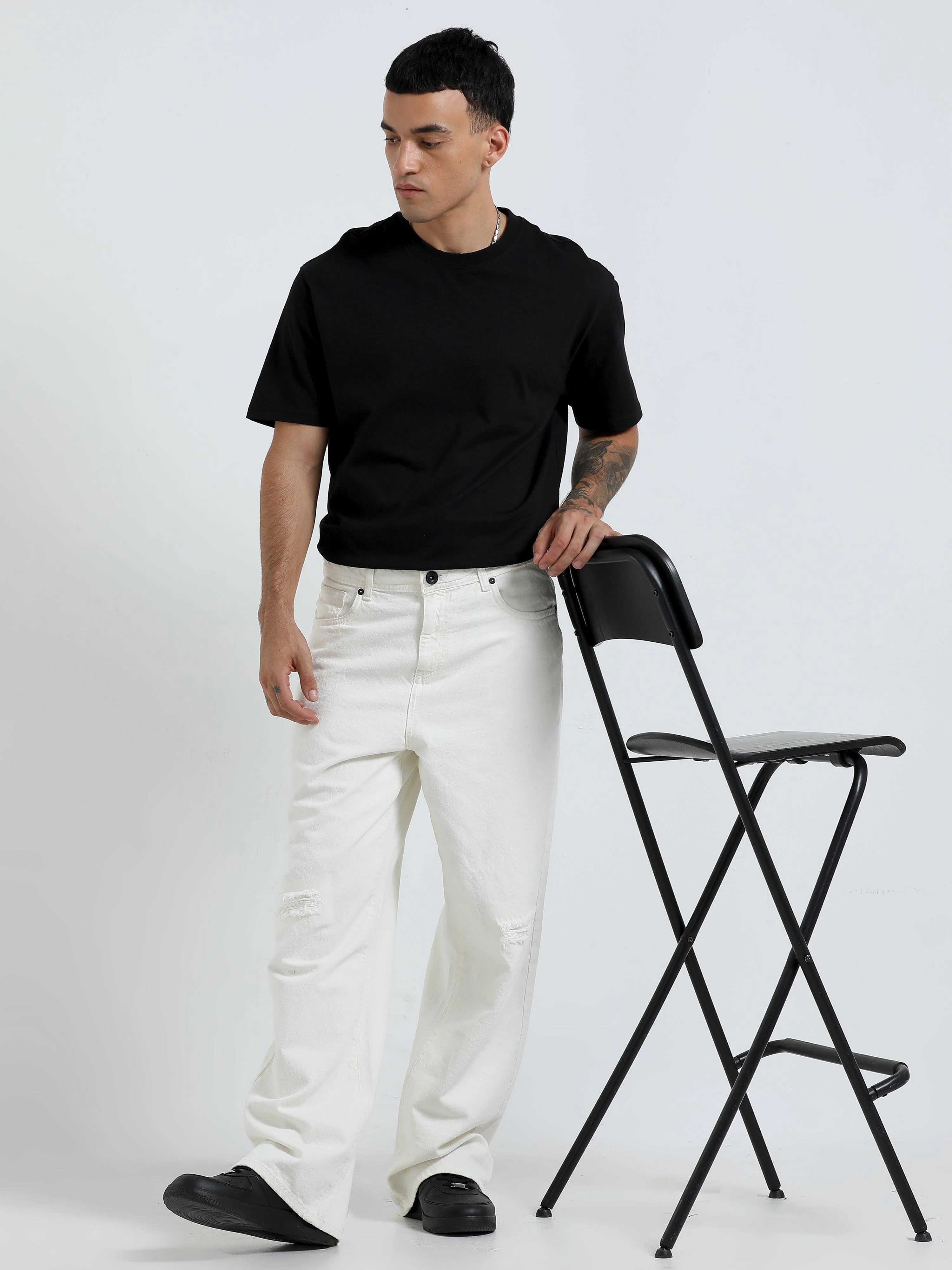 Mara Loose Fit Jeans - White Patch - Image 6