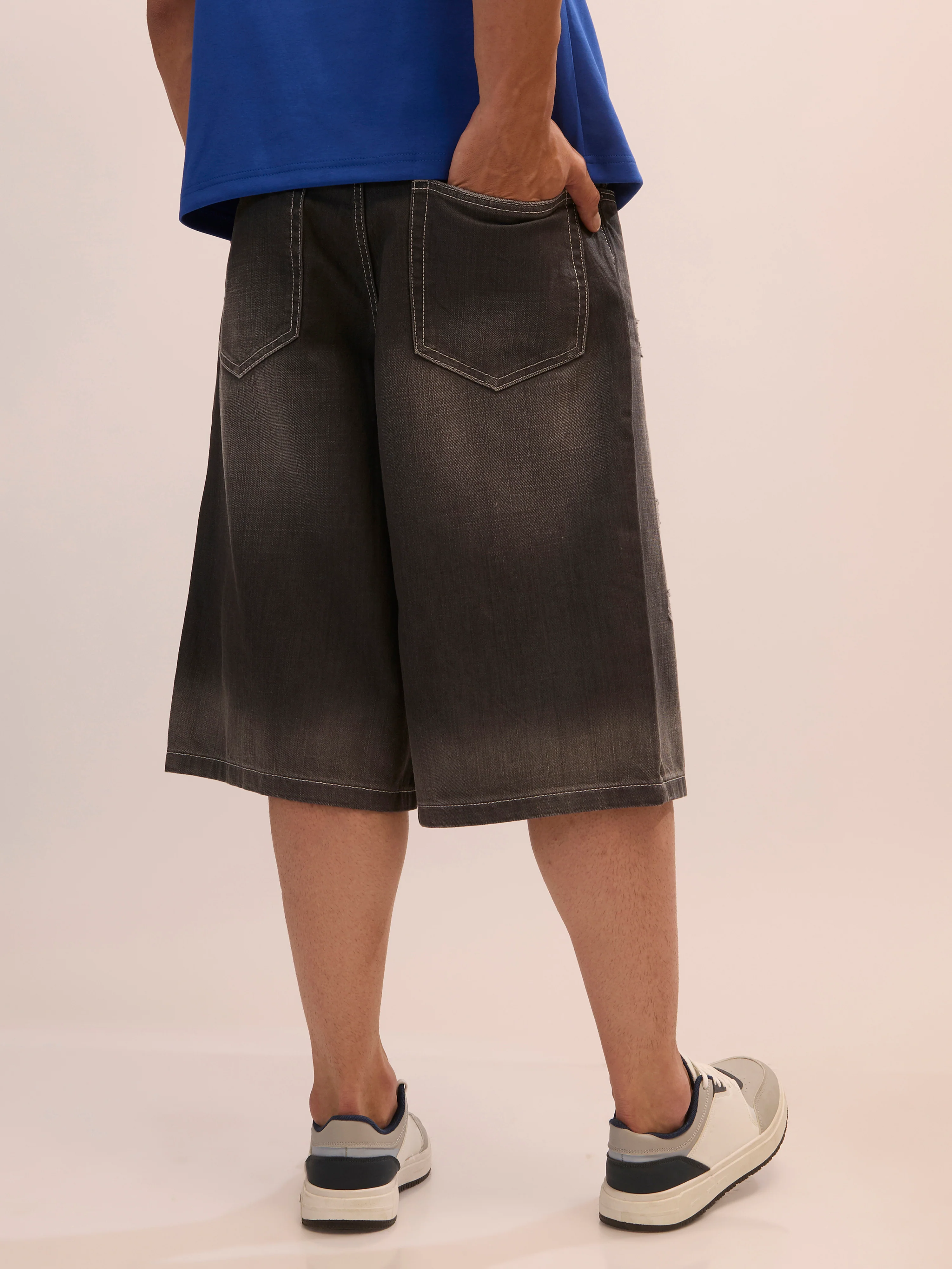 Melusine - Loose Fit Jorts - Charcoal - Image 5