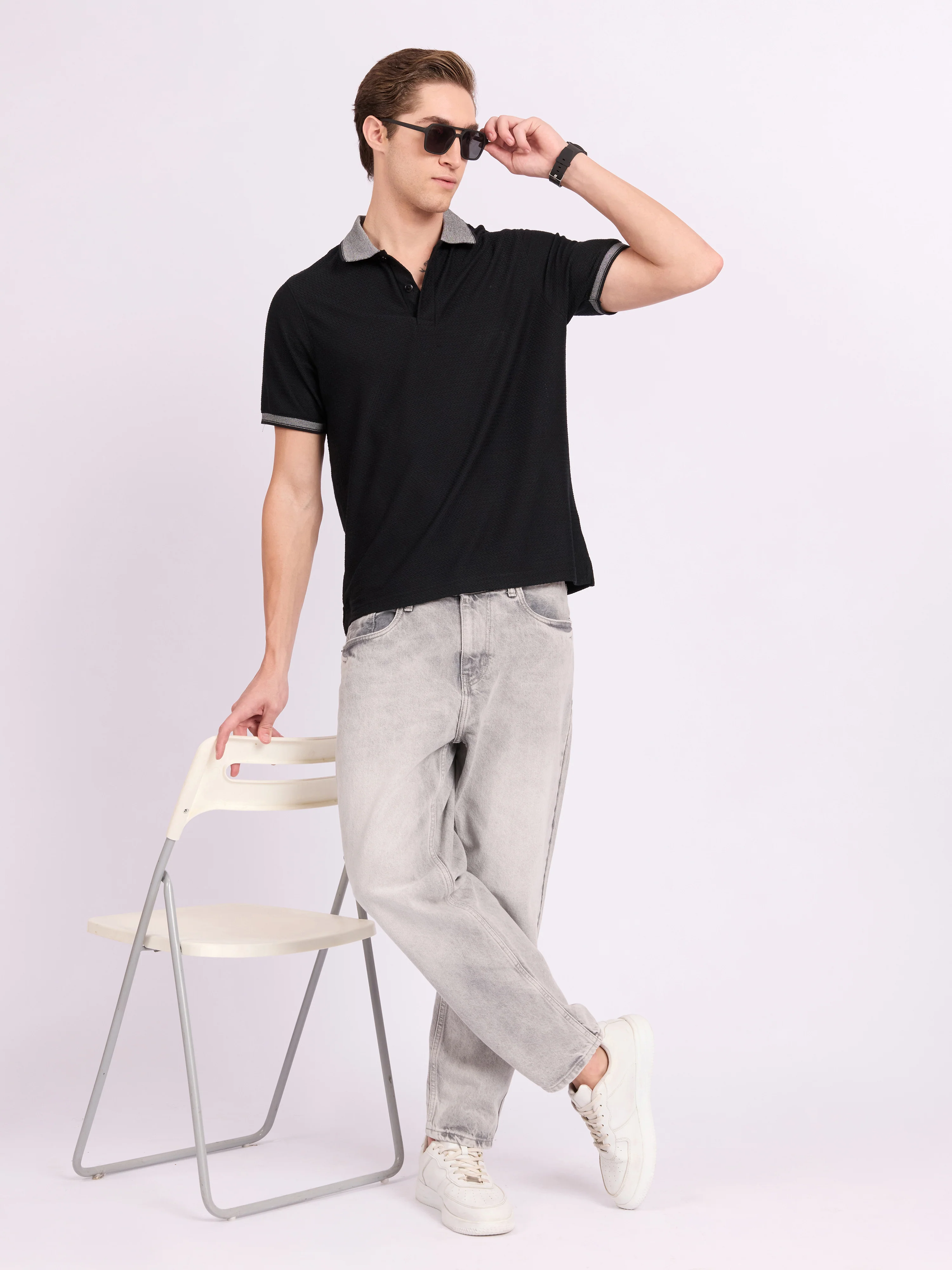 Neliis-2 - Textured Chevron Polo T-Shirt – Black - Image 2