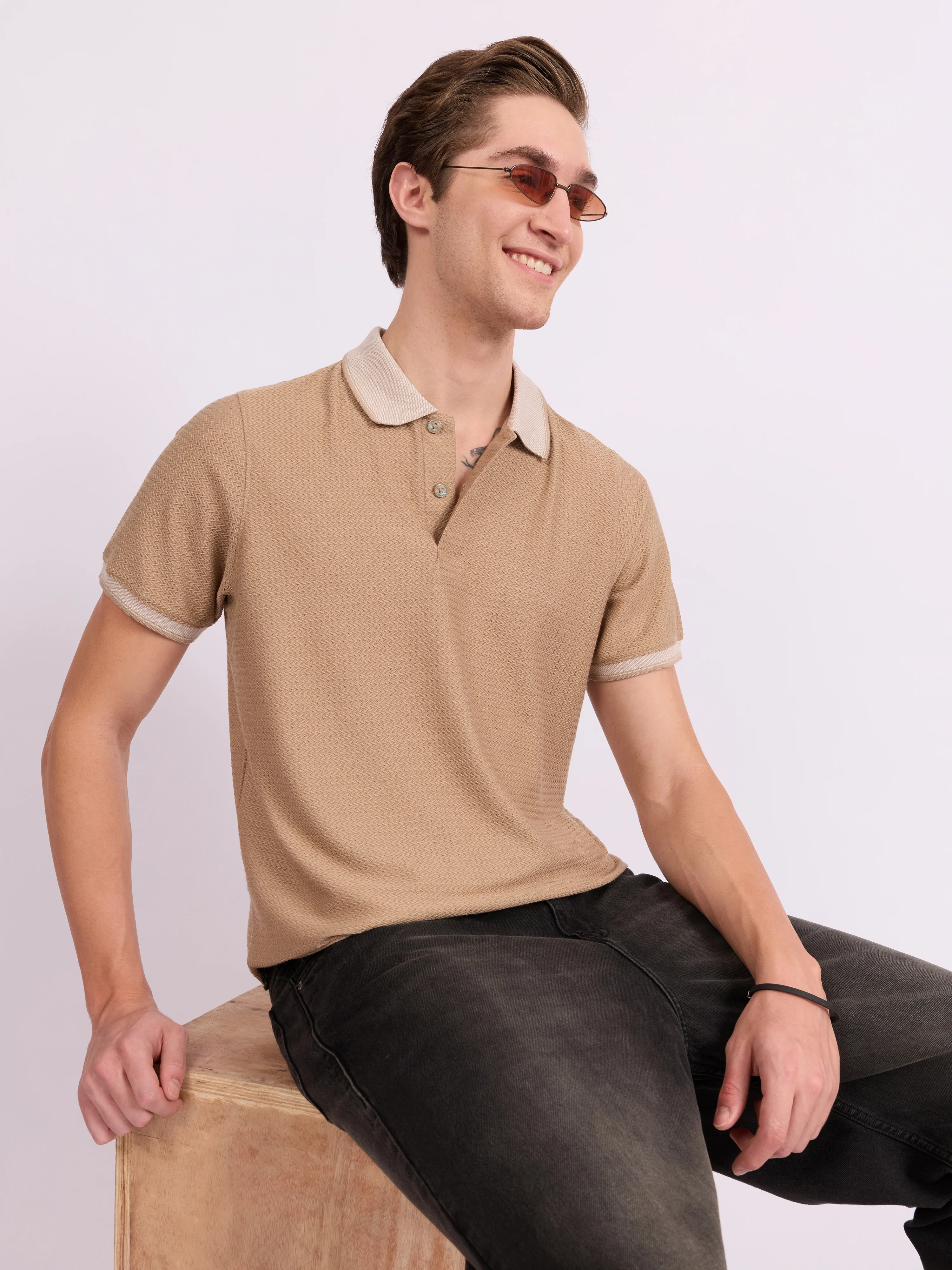 Neliis-2 - Textured Chevron Polo T-Shirt – Khaki
