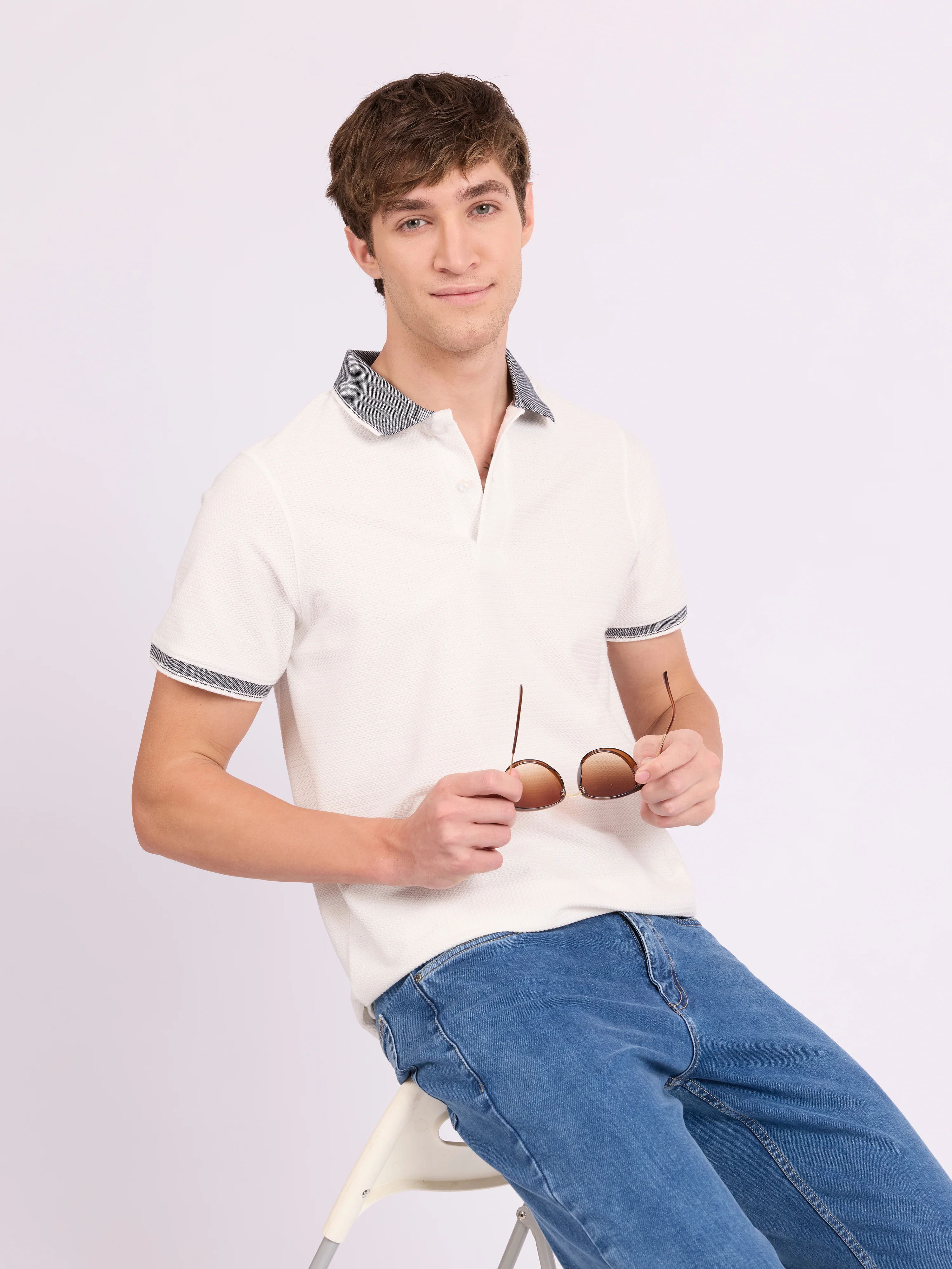 Neliis-2 - Textured Chevron Polo T-Shirt – White - Image 4