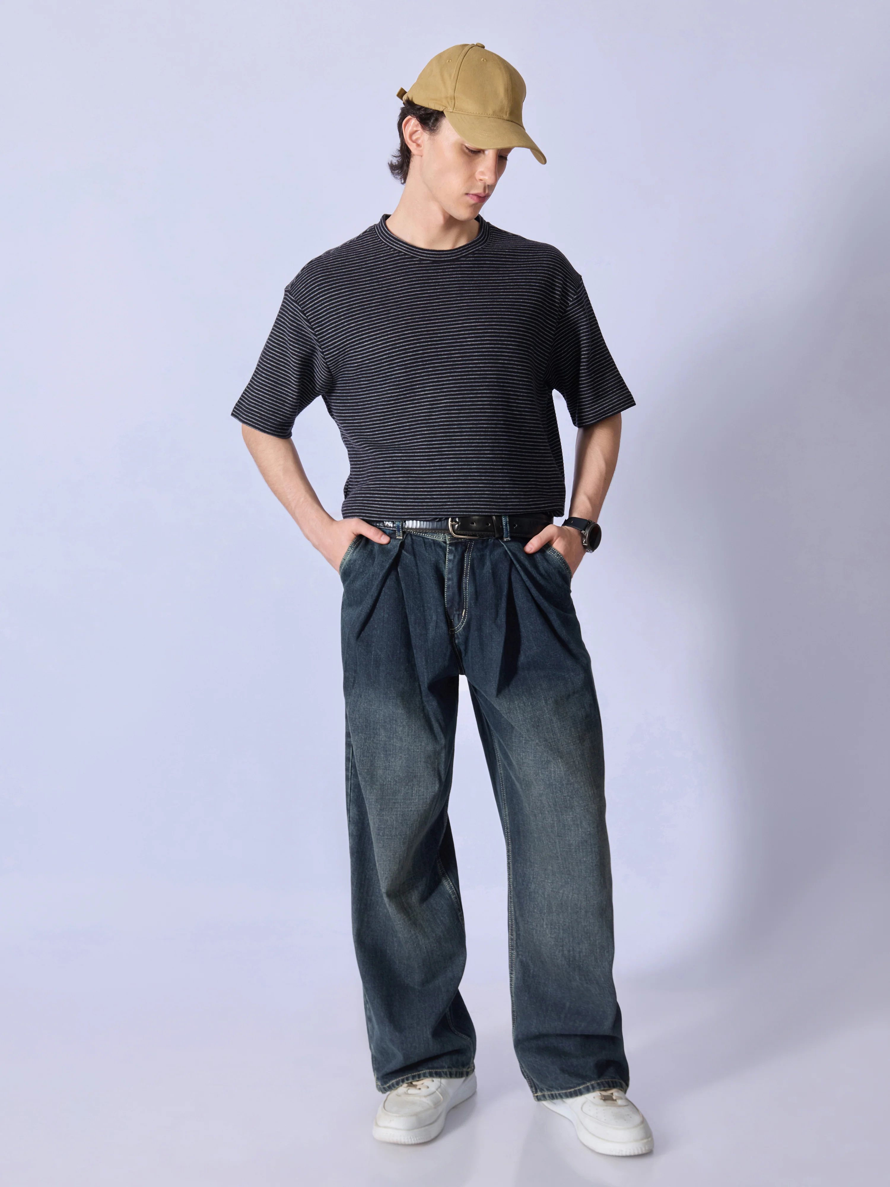 Quro - Baggy Pleated Jeans - Dark Blue - Image 2