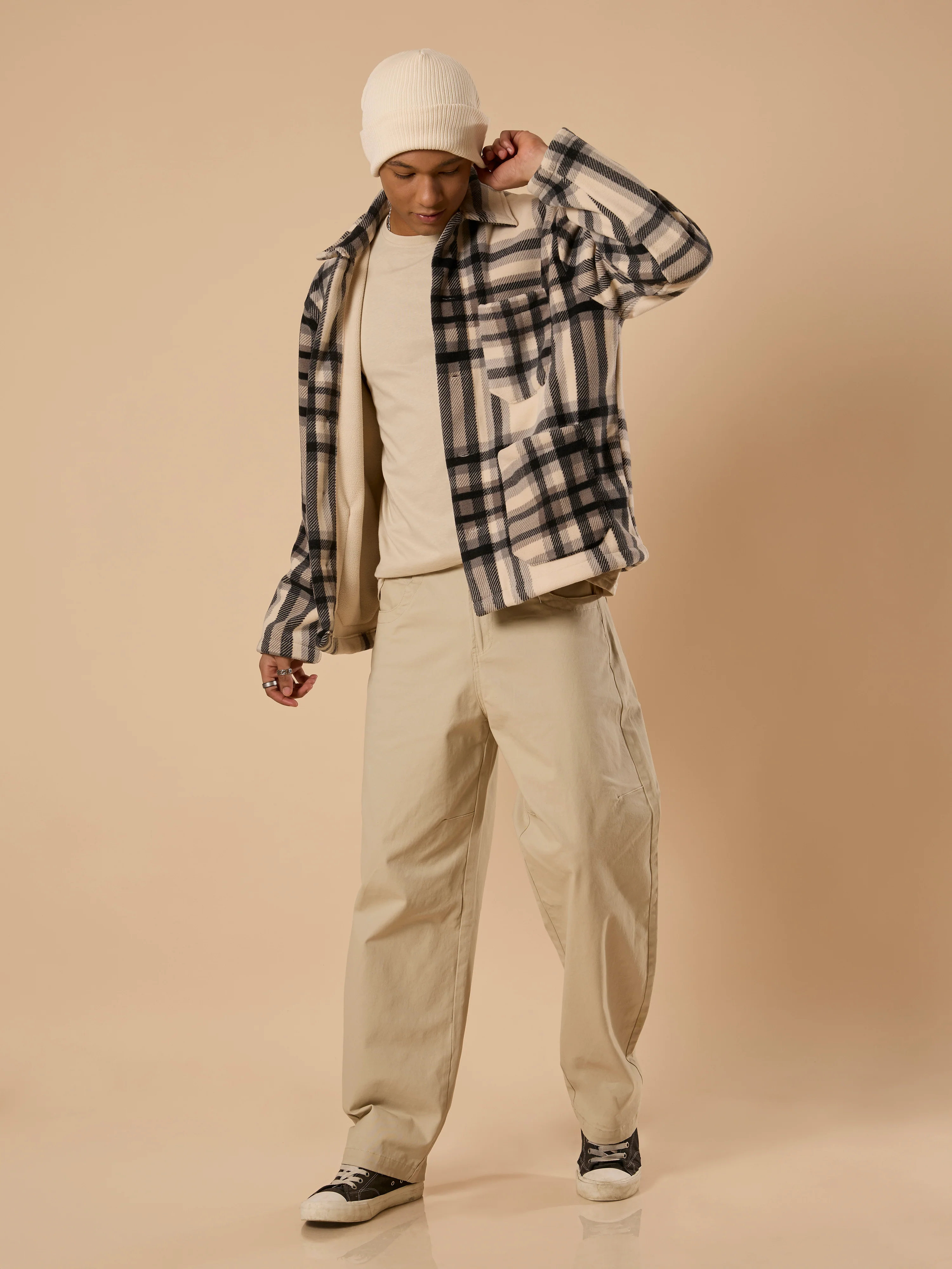 Sherly - Relaxed checked Fleece Shacket - Off Black - Image 3