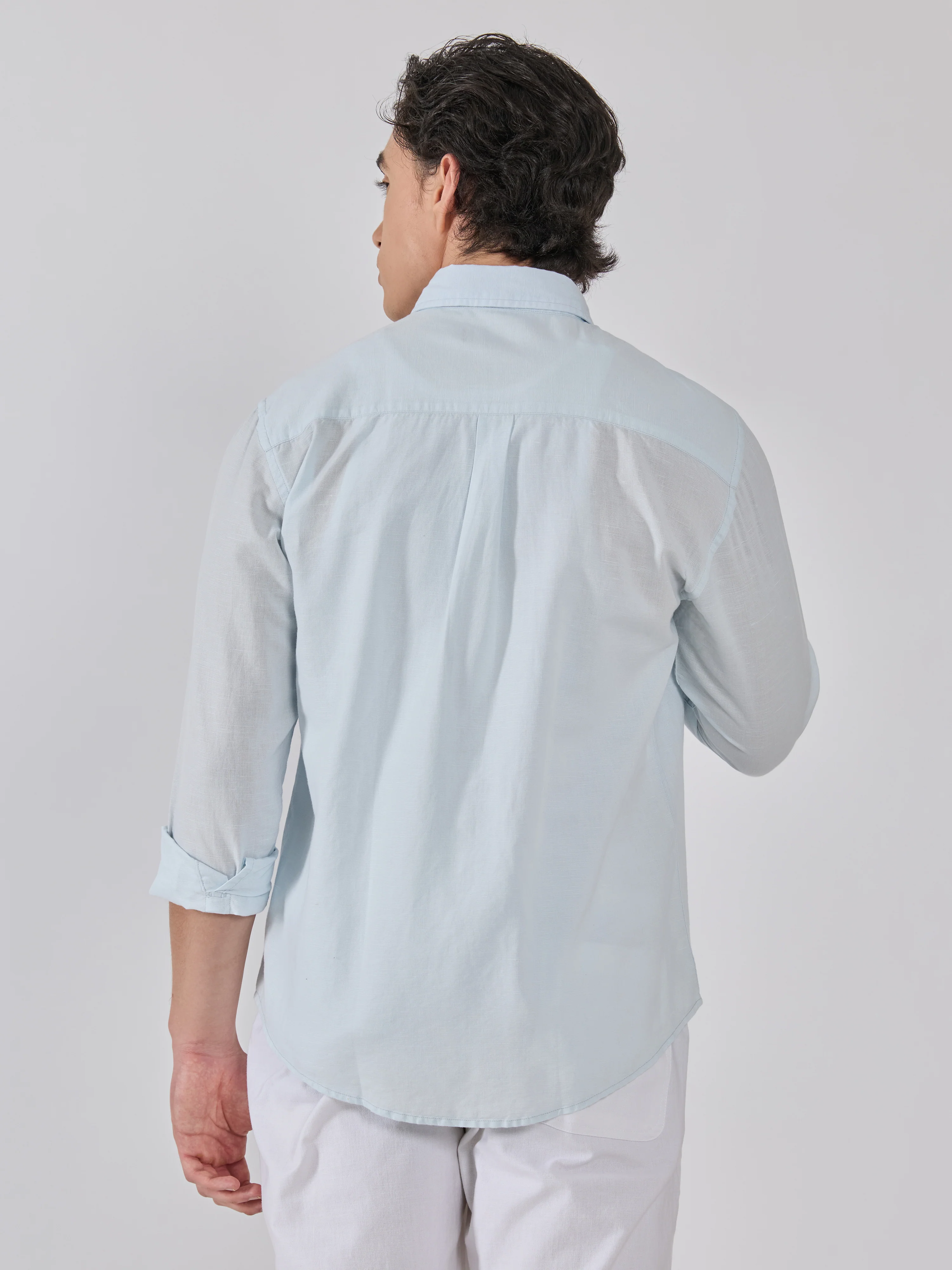 Taloko - Relaxed Linen Shirt - Light Blue - Image 6