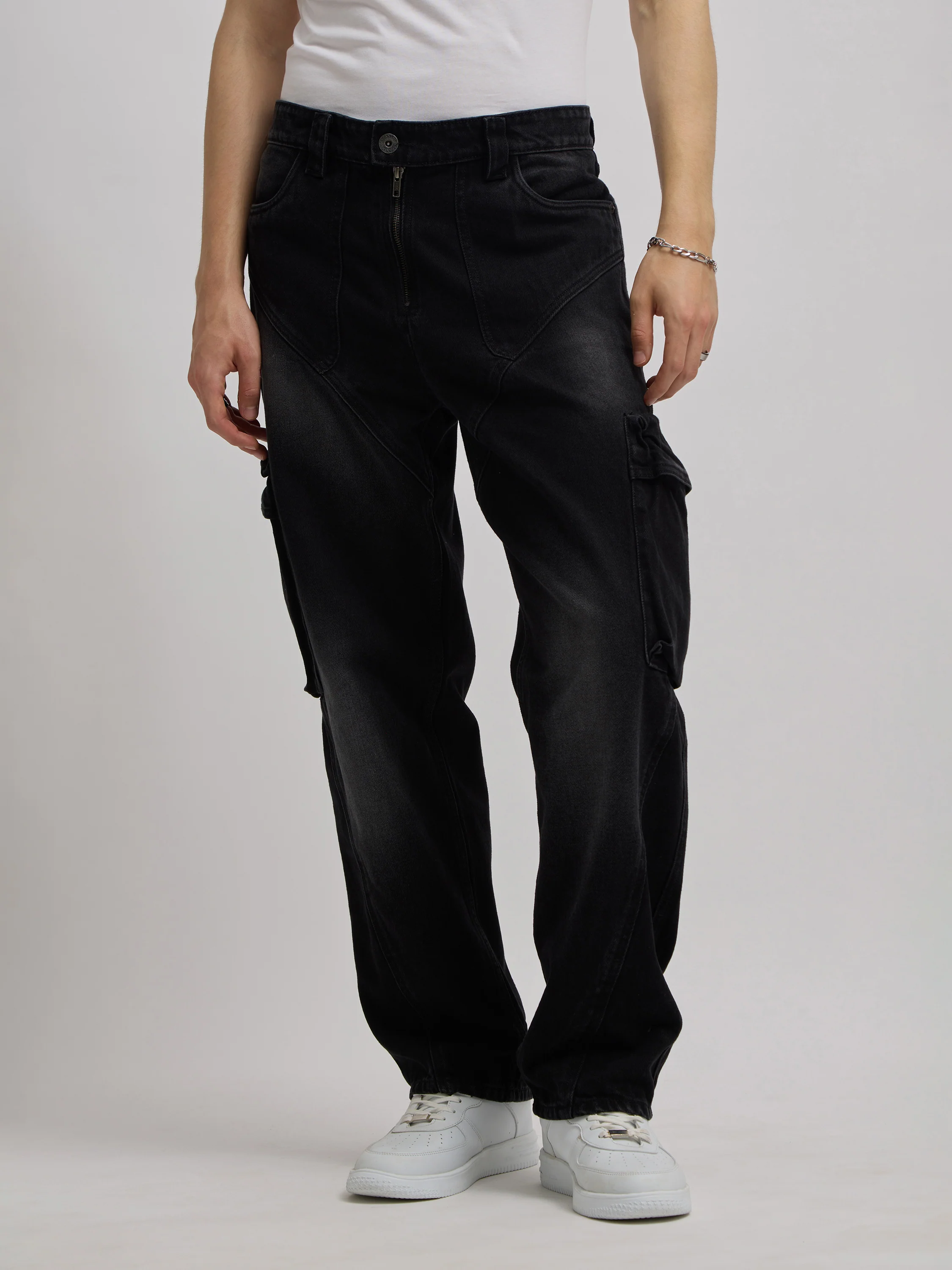 Vinnie - Cargo Jeans - Black - Image 3