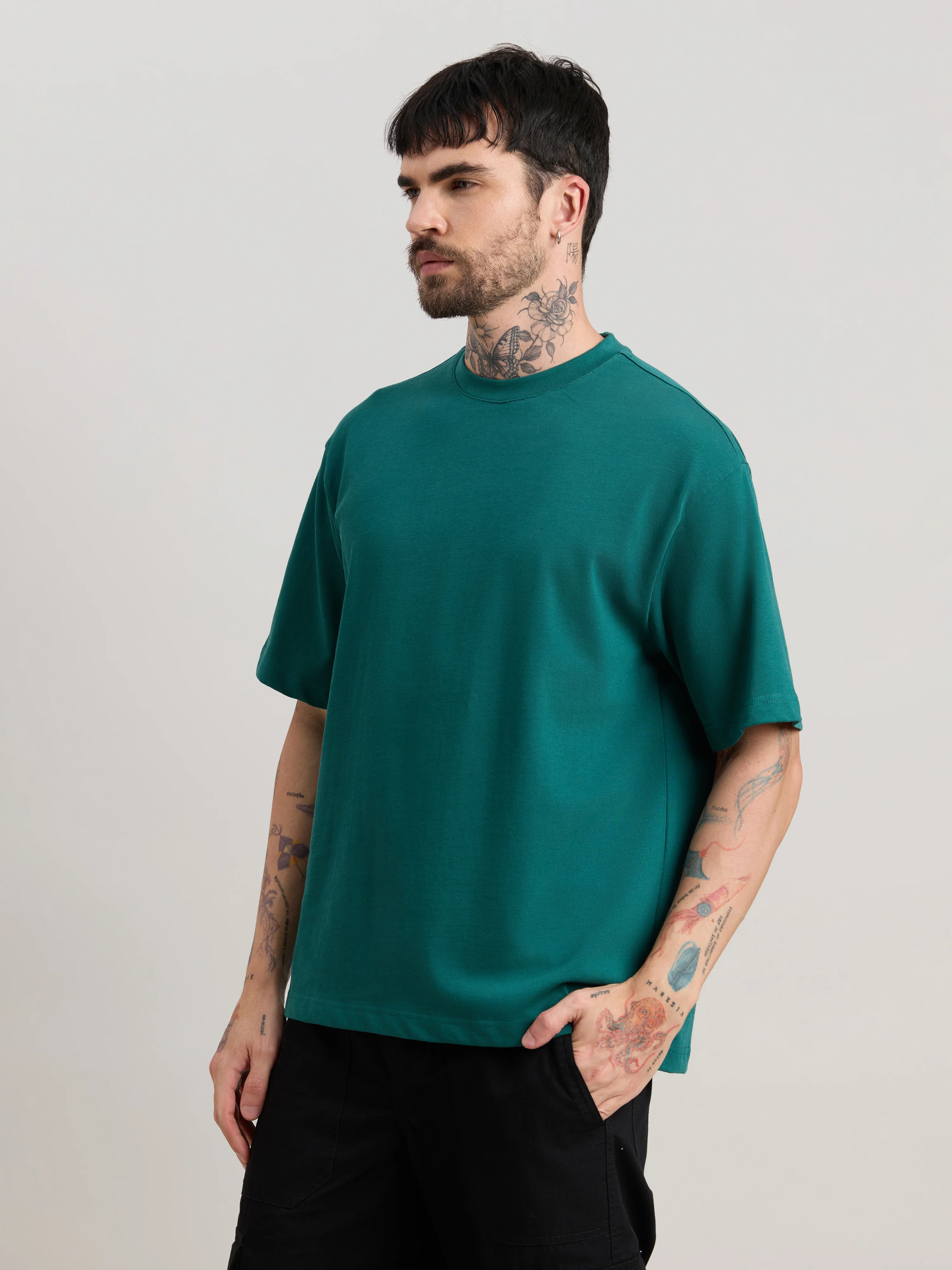 Vynora - Loose Fit  T-Shirt - Teal Green - Image 4