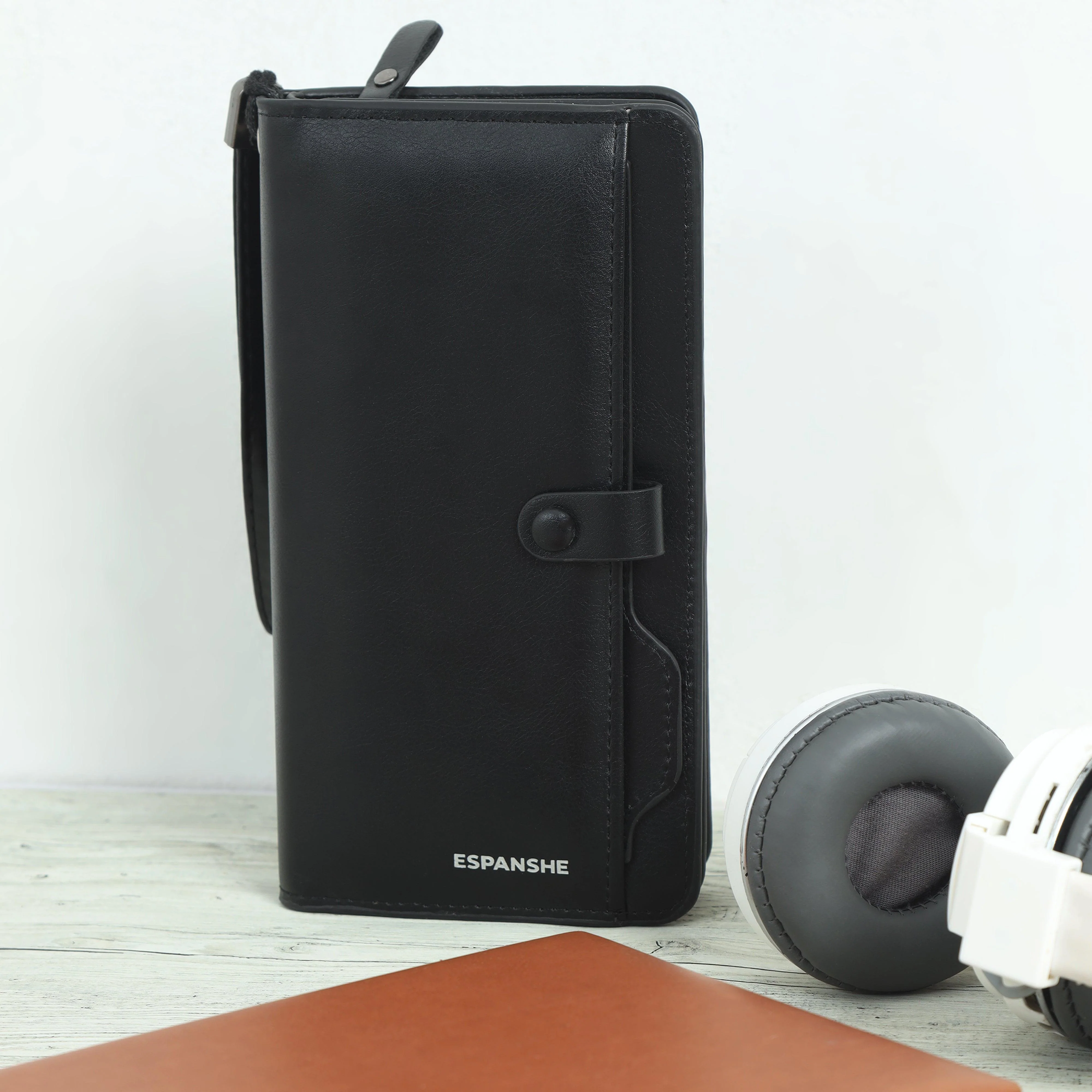 Leather Hand Wallet With Pull Out Card Compartment- Black - Image 4