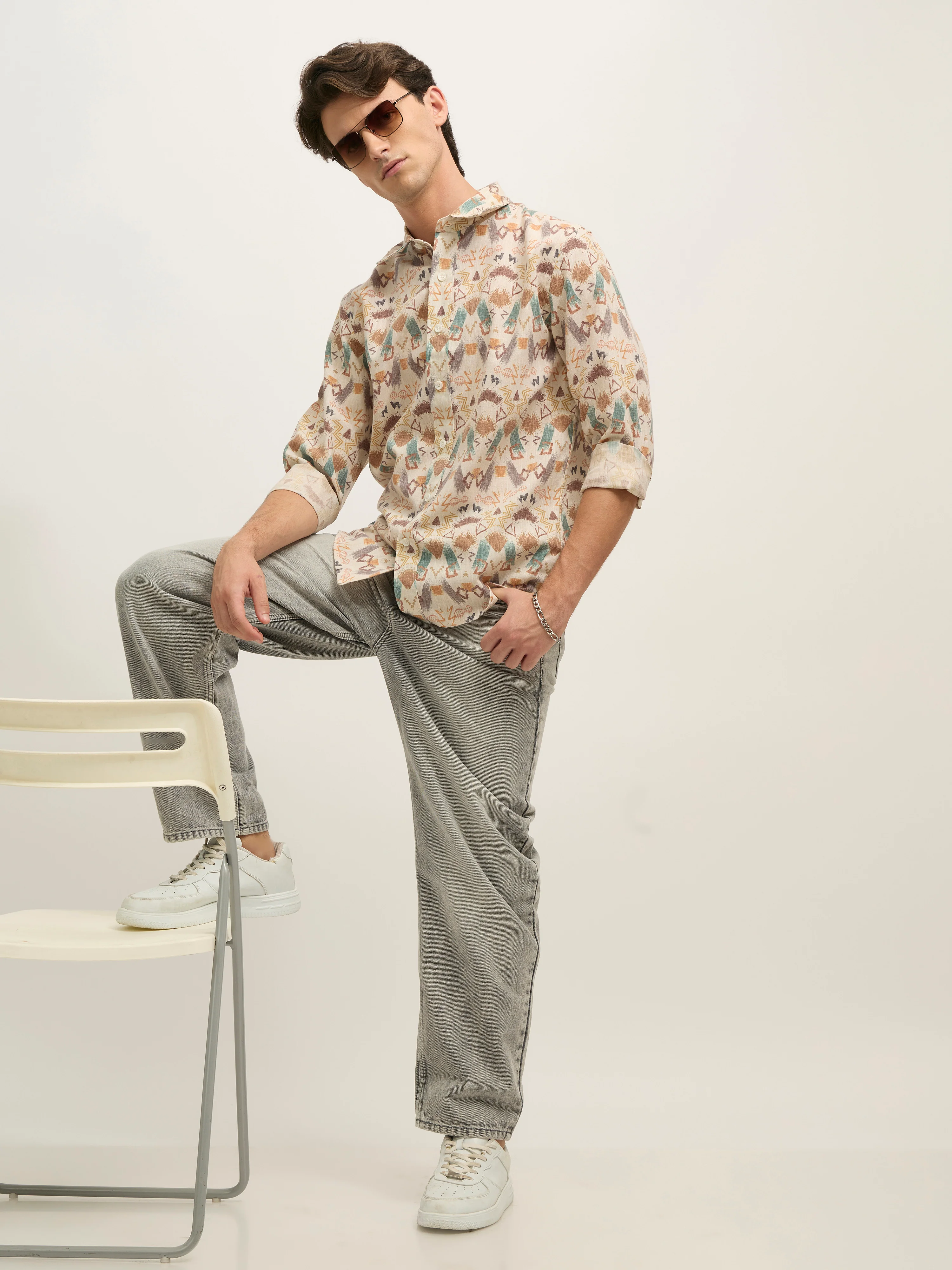 Westley - Regular Floral Printed Shirt - Brown - Image 4