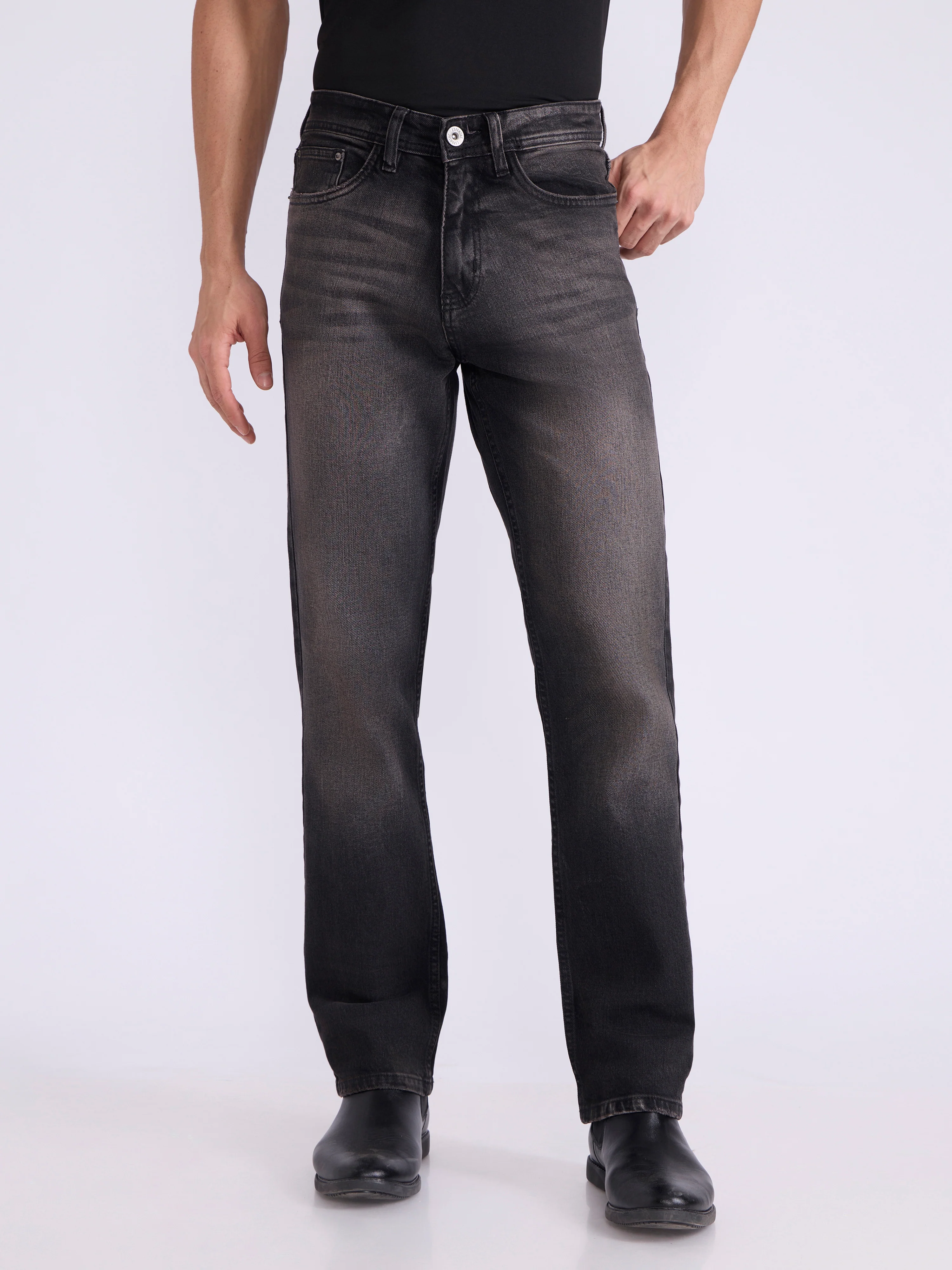 Yulia - Straight Fit Jeans - Black Shade - Image 4